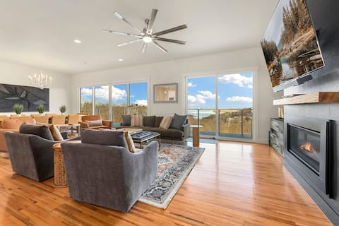 Sunrise Glory - Perfect Patio & Views - Sleeps 15