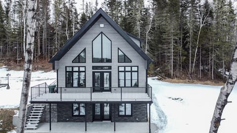 Melsy | Lakefront | Tavata Chalets