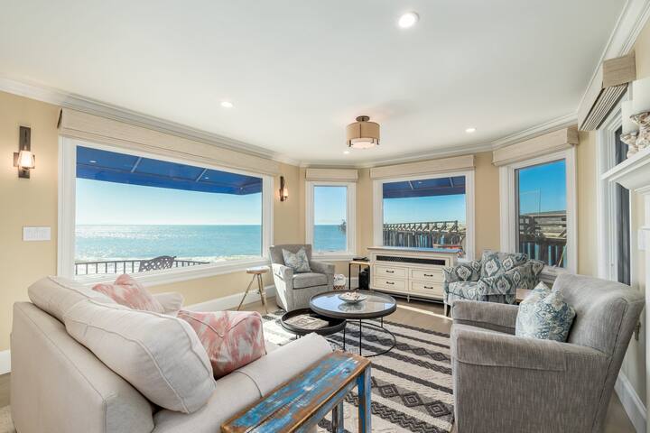 Pink Venetian (Upper Unit) gallery image 4