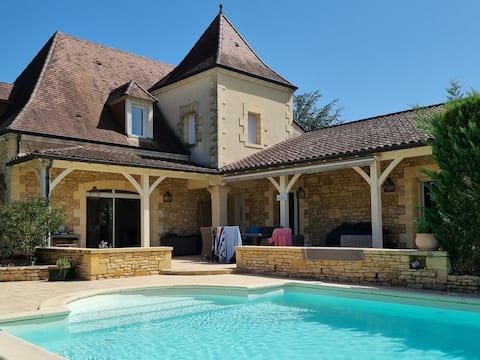 Very luxurious country house with private pool