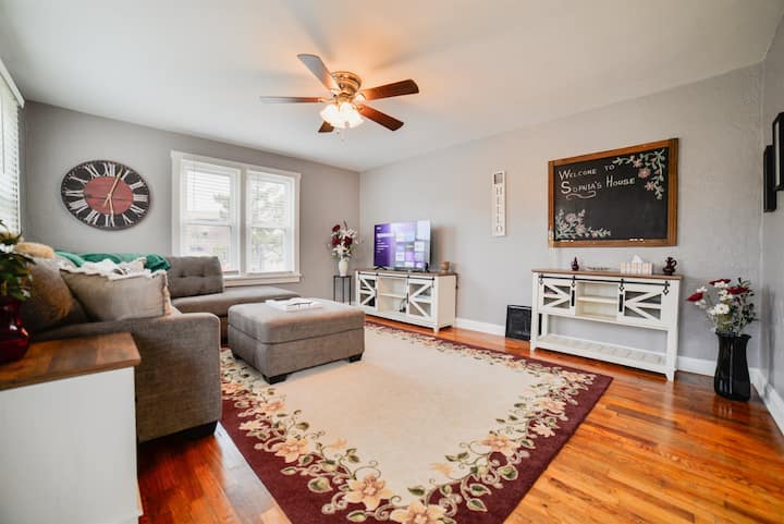 Next Door To Mercy Hospital-pet Friendly-fast Wifi - Cape Girardeau, MO