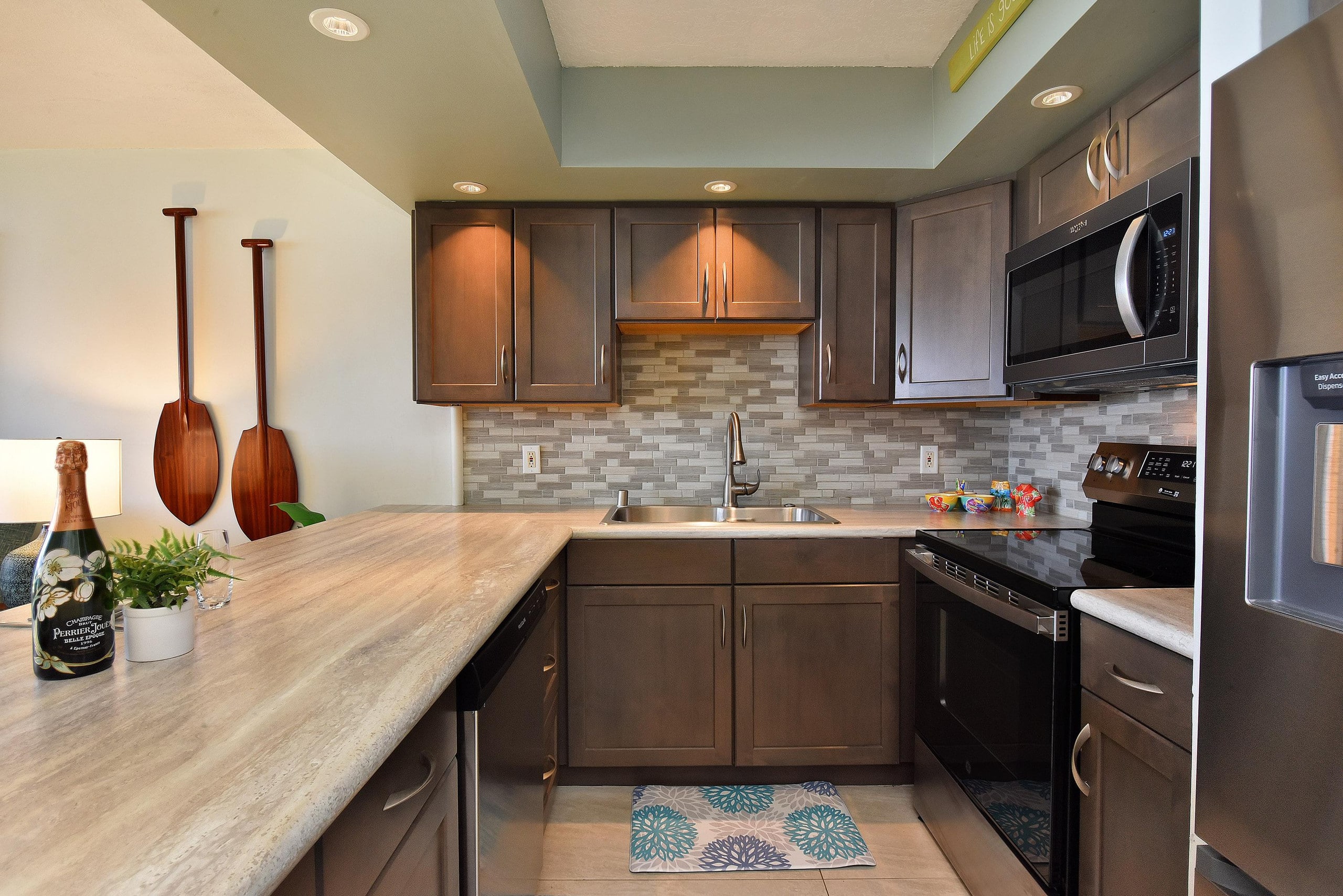 Condo in Lahaina · ★5.0 · 1 bedroom · 2 beds · 1 bath - Image 25