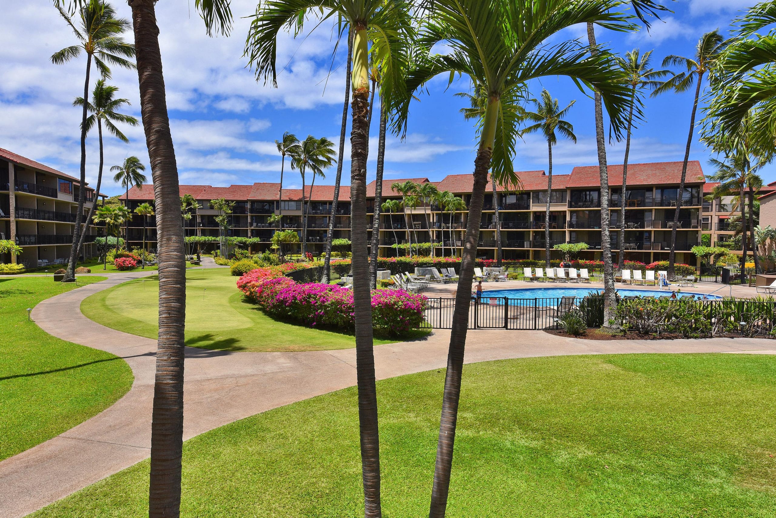 Condo in Lahaina · ★5.0 · 1 bedroom · 2 beds · 1 bath - Image 38