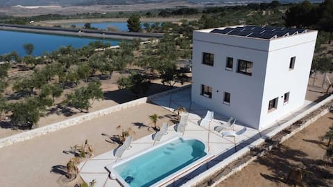 Charming Reservoir Casita