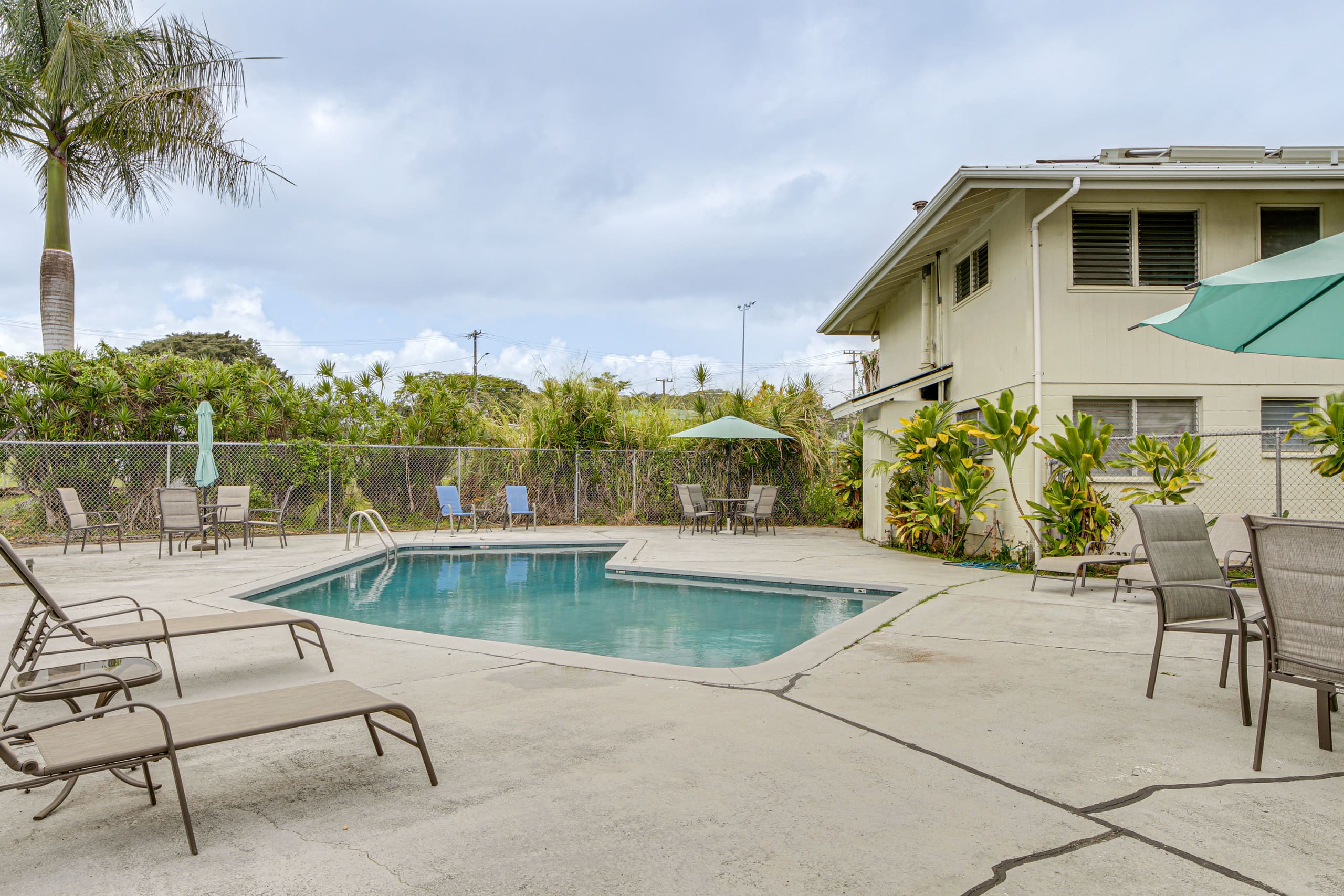 Hilo Apartment w/ Lanai - 2 Mi to Beaches! - Photo 3