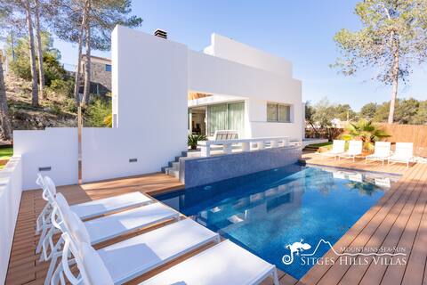 Stunning Villa Angeles with Private Pool and A/c c