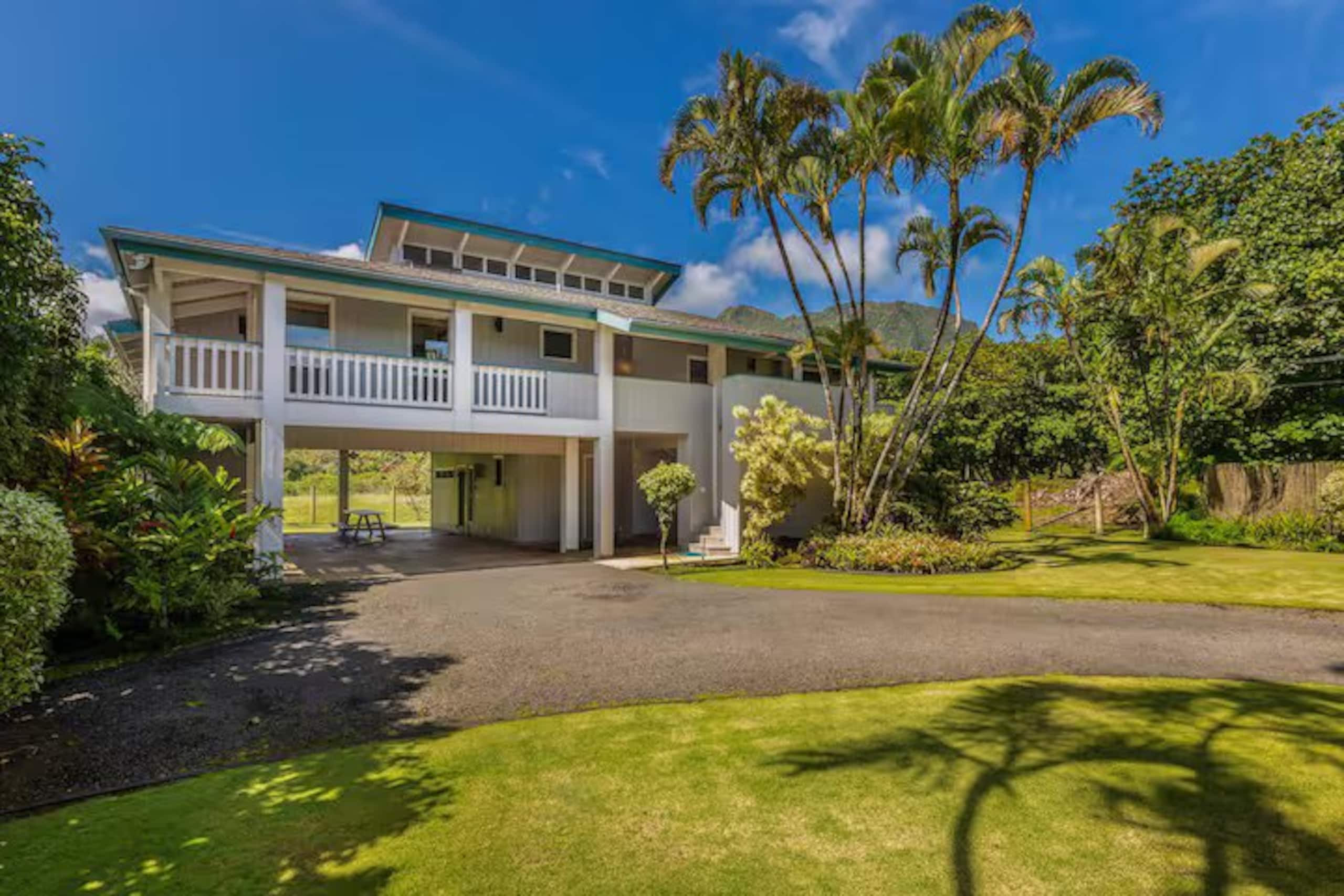 Home in Hanalei · ★4.9 · 3 bedrooms · 6 beds · 3 baths - Photo 31