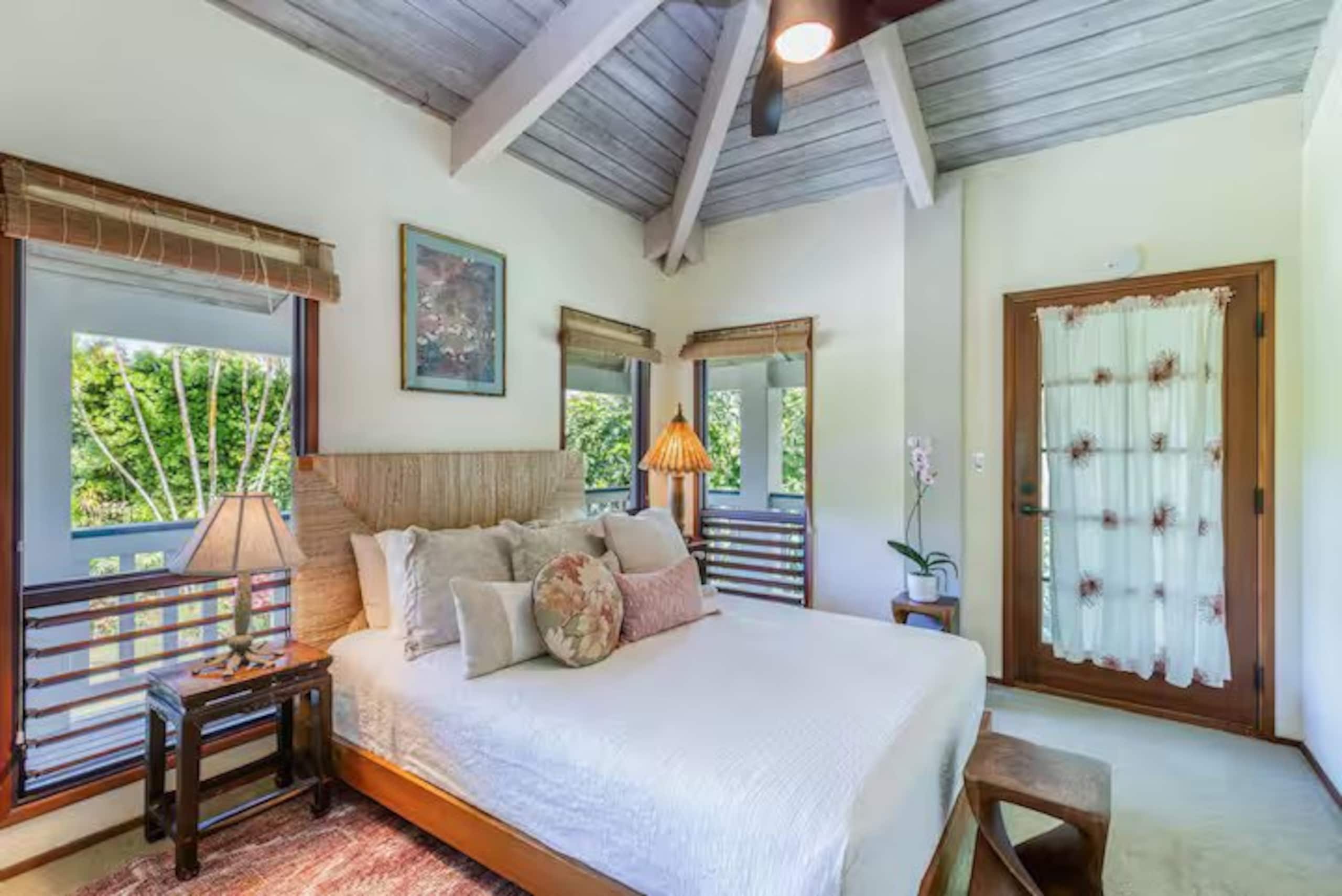 Home in Hanalei · ★4.9 · 3 bedrooms · 6 beds · 3 baths - Photo 15