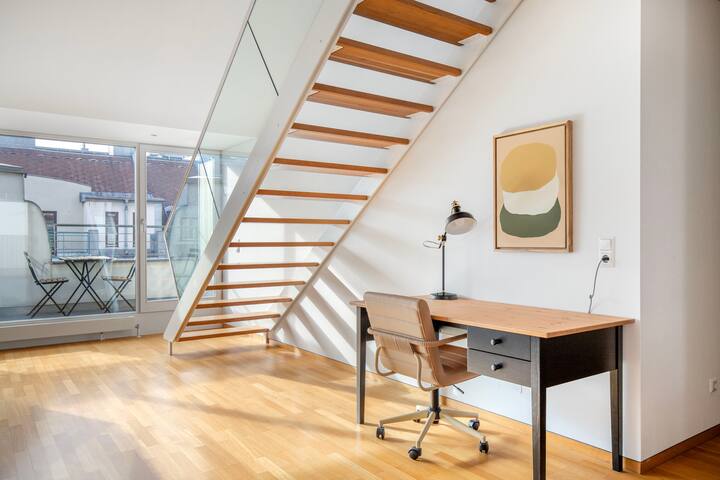 Blueground | Landstraße, Elevator, Furnished gallery image 4