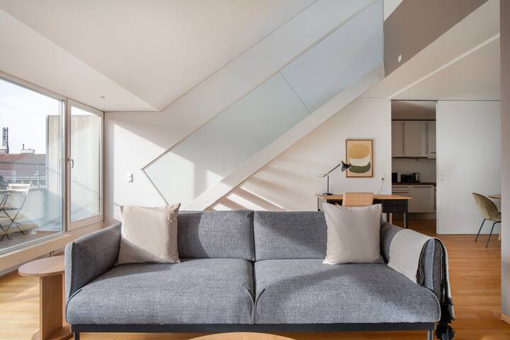 Blueground | Landstraße, Elevator, Furnished gallery image 2