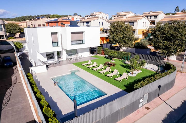 Costa Brava Suites “Villa Ocean”