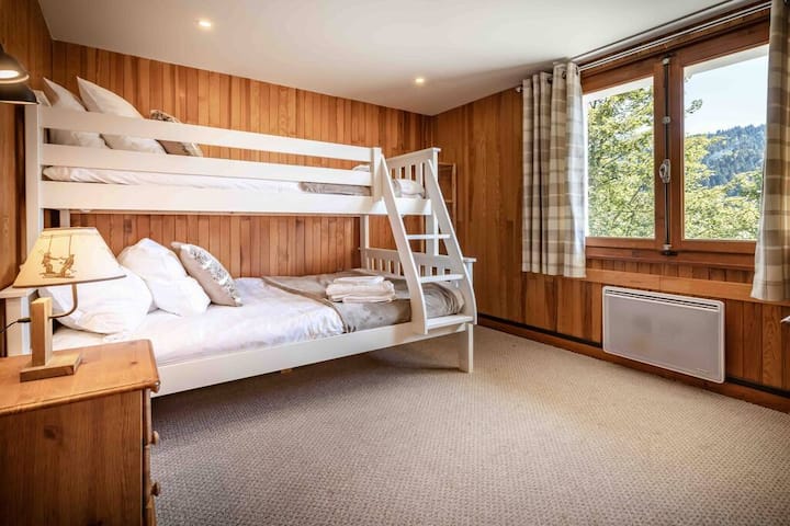 Triple room: Double bed and top bunk max 3 people.