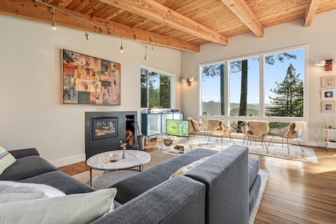 Magic Madrone-MLK/PresidentWeek! Hottub/Views/WiFi