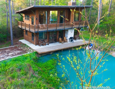 Waterfront Houston Hideout In A Magical Forest!