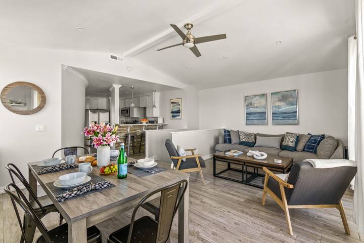 4 Bed Walk St-Mission Bay-Steps From Boardwalk! gallery image 5