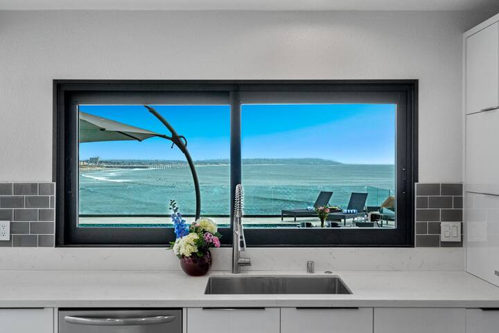 December Specials/Pool/Views/Corporate Retreats gallery image 4