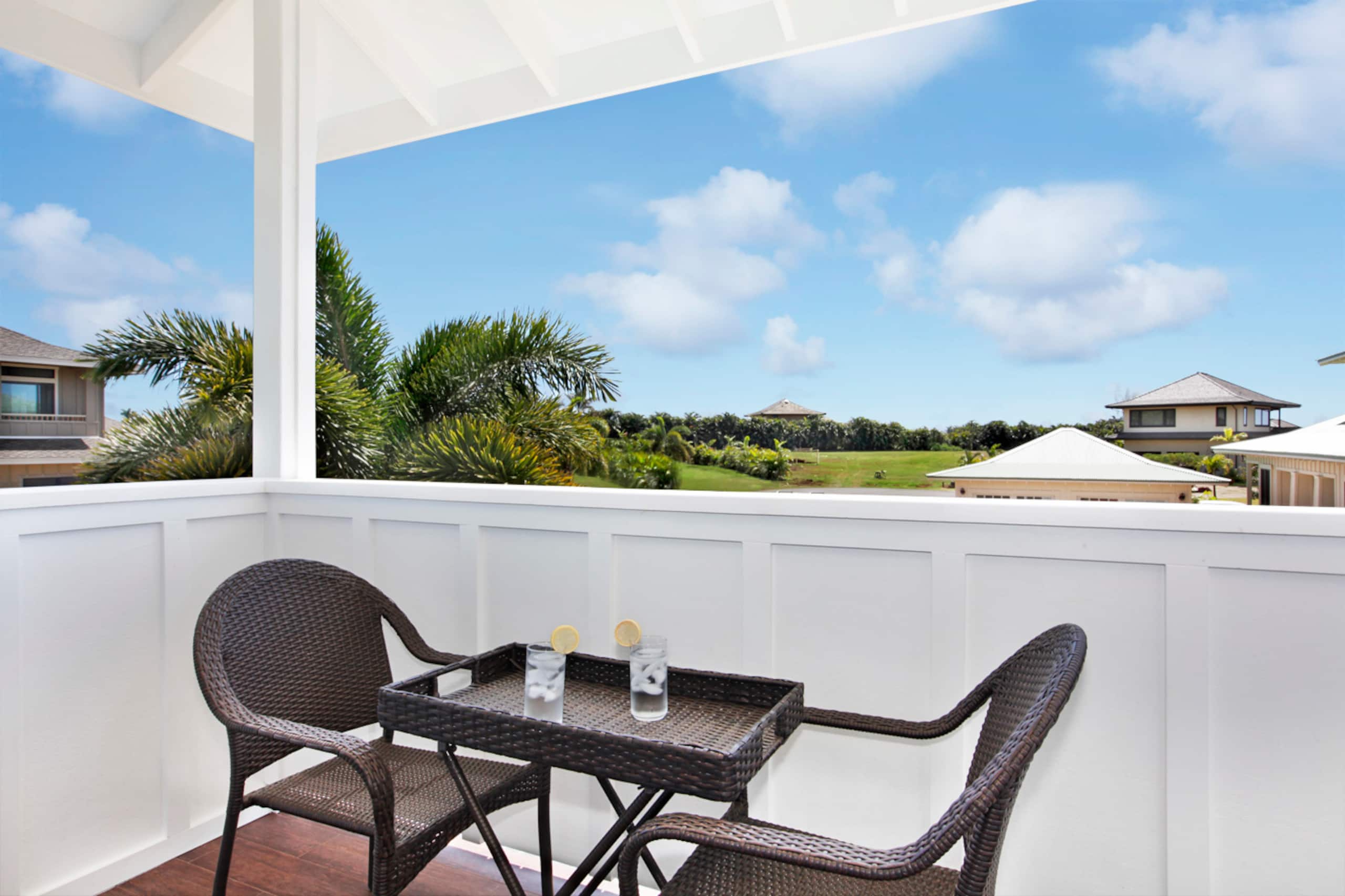 Newly Upgraded Modern Cottage in Poipu with A/C - Image 10