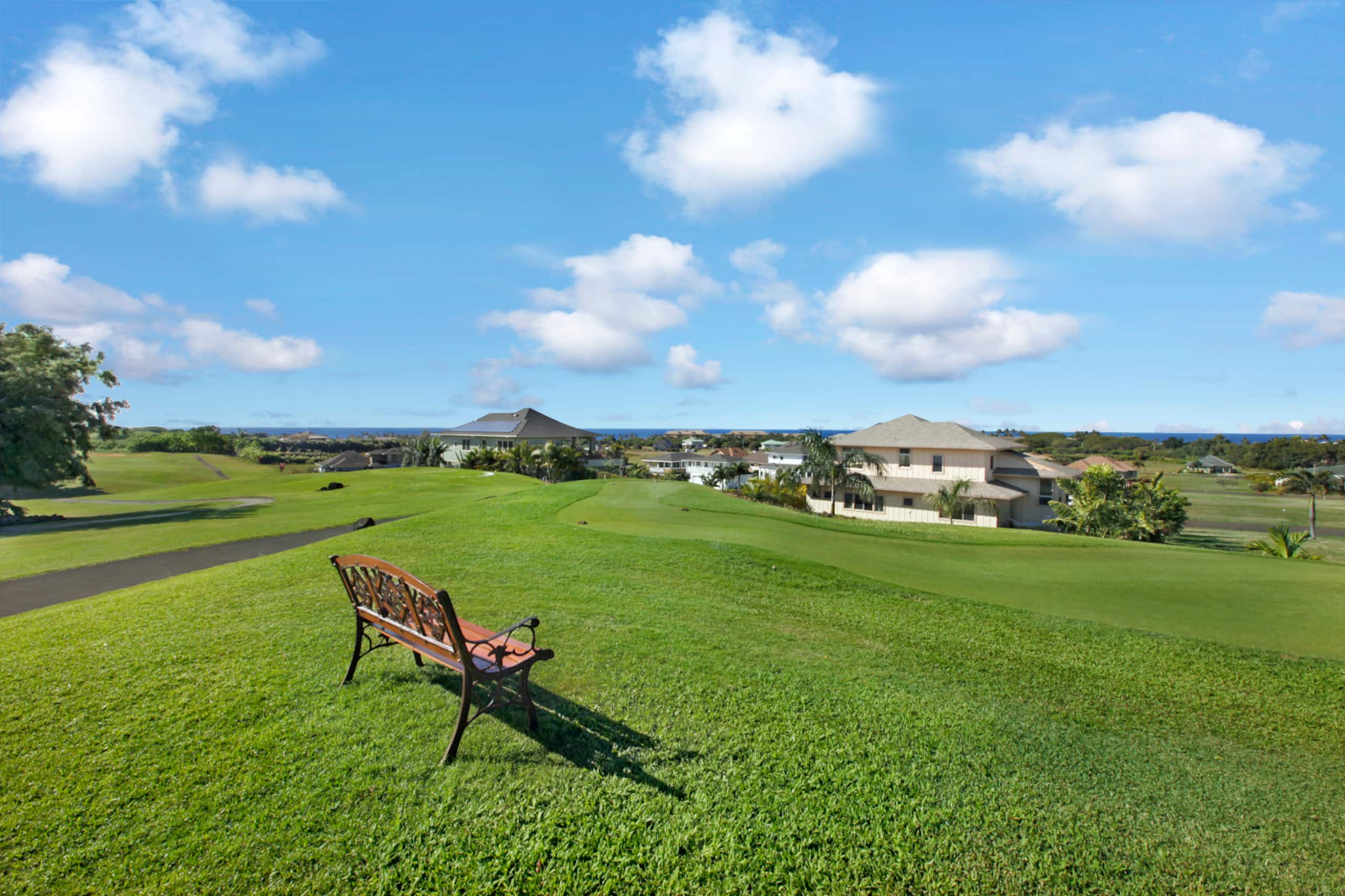 Newly Upgraded Modern Cottage in Poipu with A/C - Image 14