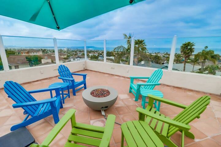 Patio and rooftop ocean/bay views, pool & hot tub gallery image 5