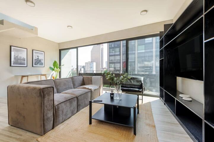 w* | Deluxe 2BR Penthouse w/ Terrace in Condesa gallery image 2