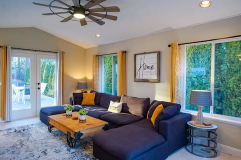 Tranquility by the Bay: Post Falls Retreat