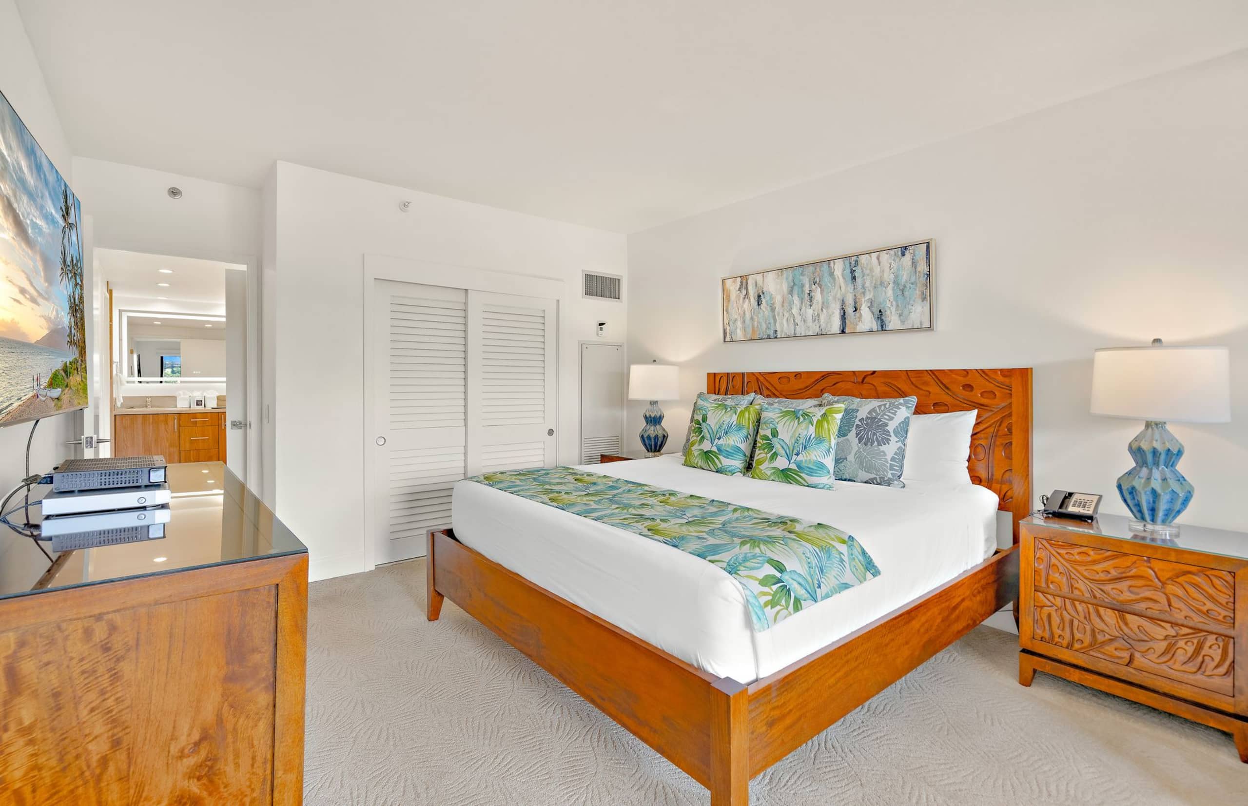 Condo in Lahaina · ★4.9 · 2 bedrooms · 2 beds · 2 baths - Image 23