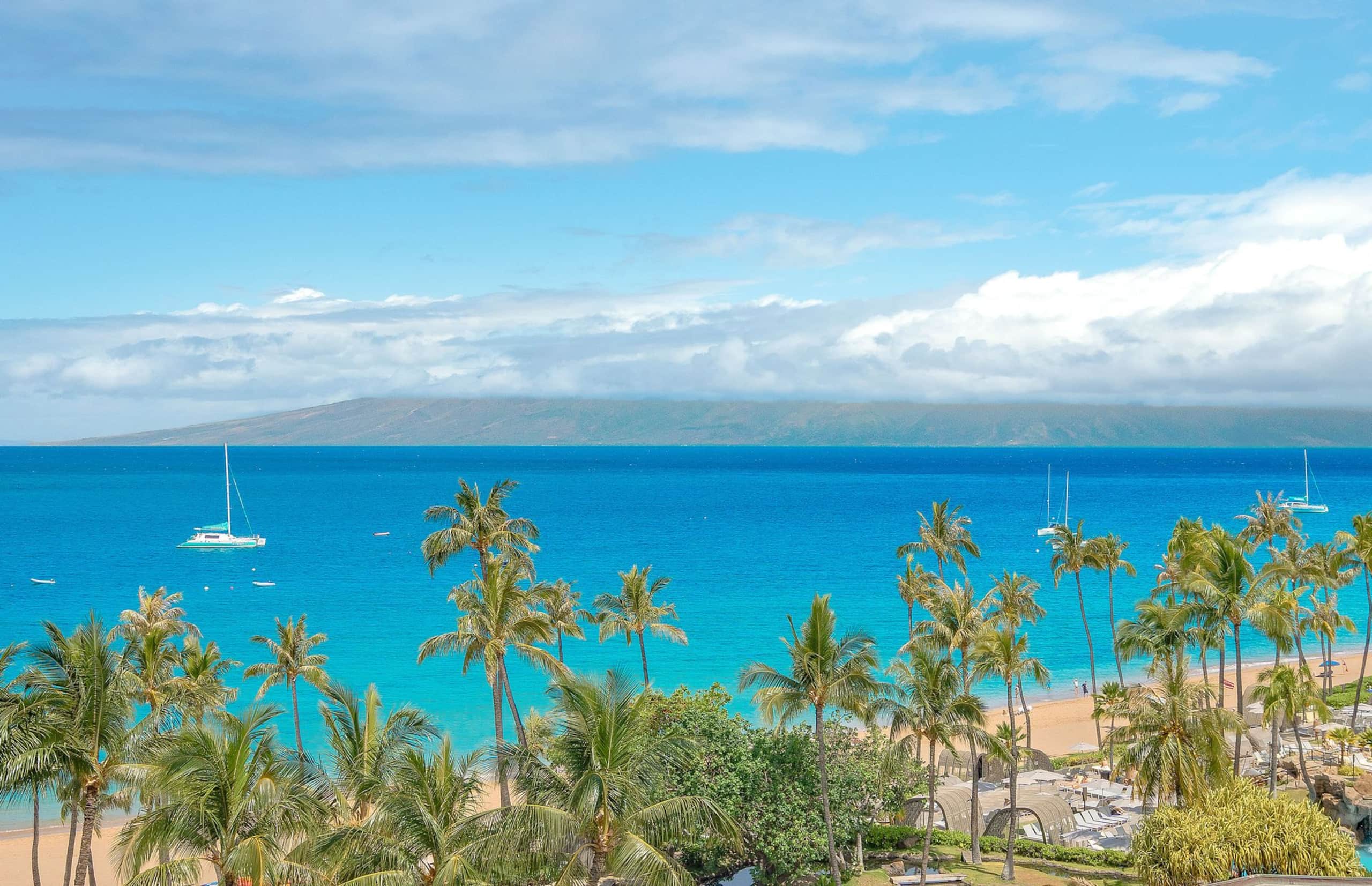 Condo in Lahaina · ★4.9 · 2 bedrooms · 2 beds · 2 baths - Image 1