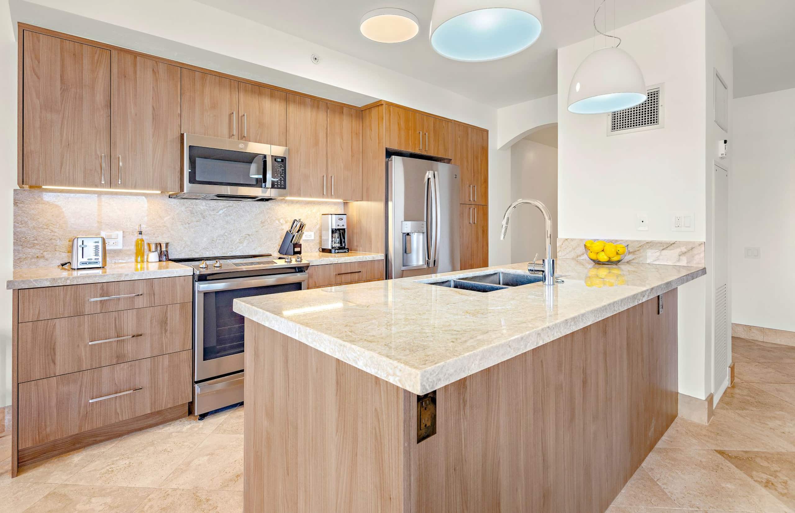 Condo in Lahaina · ★4.9 · 2 bedrooms · 2 beds · 2 baths - Image 5