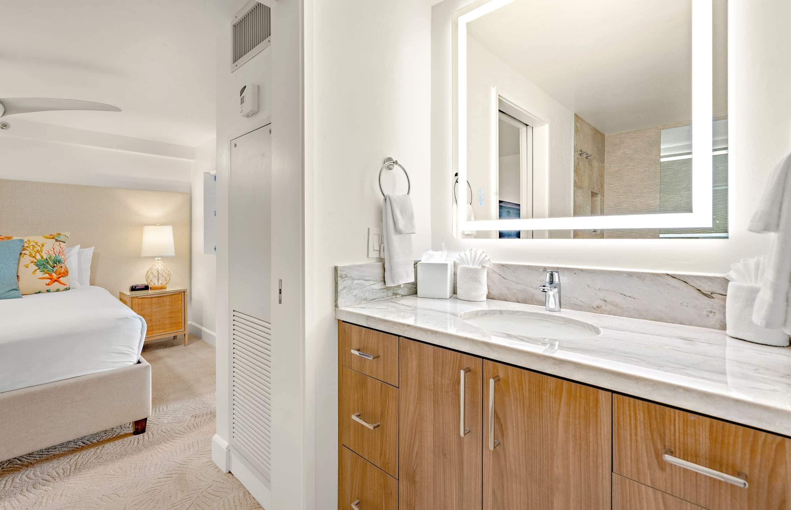 Condo in Lahaina · ★4.9 · 2 bedrooms · 2 beds · 2 baths - Image 30