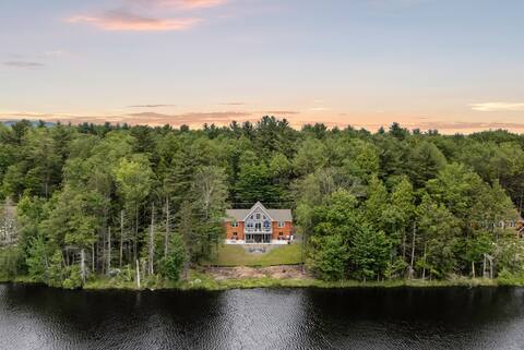 Nittany Cabin by AvantStay | Lakefront + View