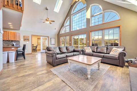 Pocono Pinnacle by AvantStay | Steps to the Lake