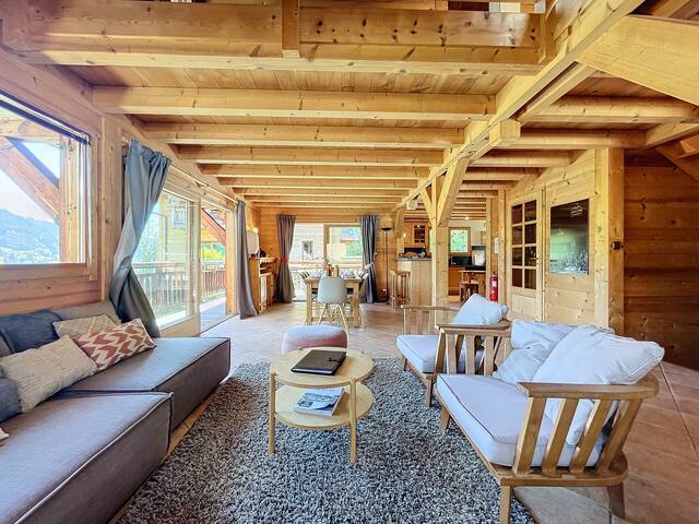 La Centrale Immobilier Les Gets managed Airbnb listing 3