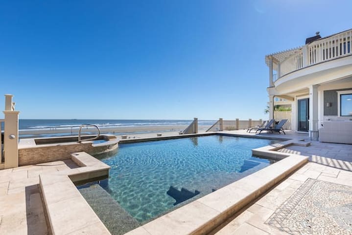 ⁨Town & Island Co.⁩ managed Airbnb listing 1