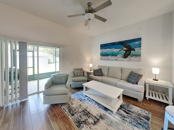 Breezy Villa | Pet Friendly + Drive To The Sand! - Flagler Beach, FL