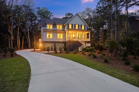 Pool Access, Golf Cart, Seabrook 6 Bedrooms!