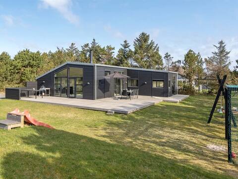 "Joachim" - 200m from the sea by Interhome