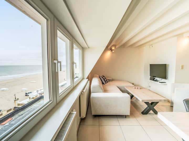 Koekoeksnest Penthouse At The Beach By Interhome - De Haan
