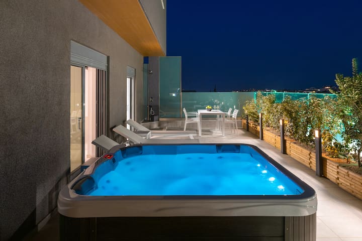 Rhodes Skyline Suite with out Door Jacuzzi Sea Vie