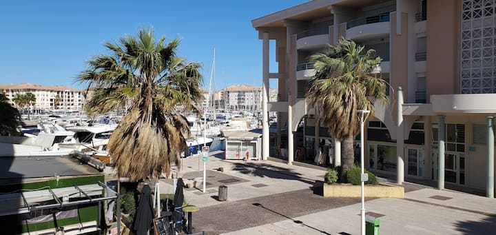 Le Nadir Grand T2 51m2, 4/5p, Climatisé, Wifi,park - Fréjus