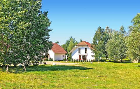 3 bedroom stunning home in Verchen