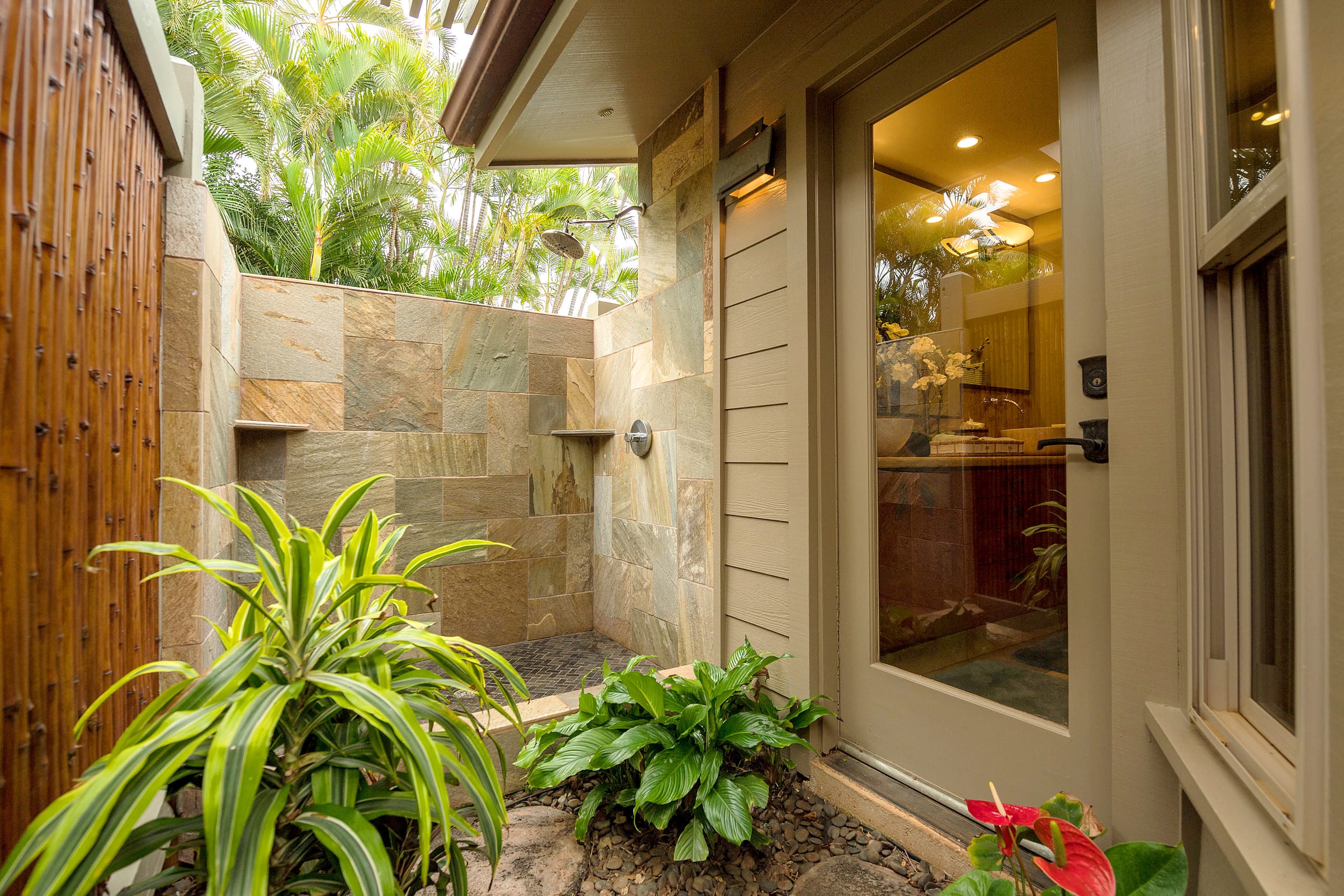 Home in Lahaina · ★4.91 · 4 bedrooms · 5 beds · 4 baths - Image 18