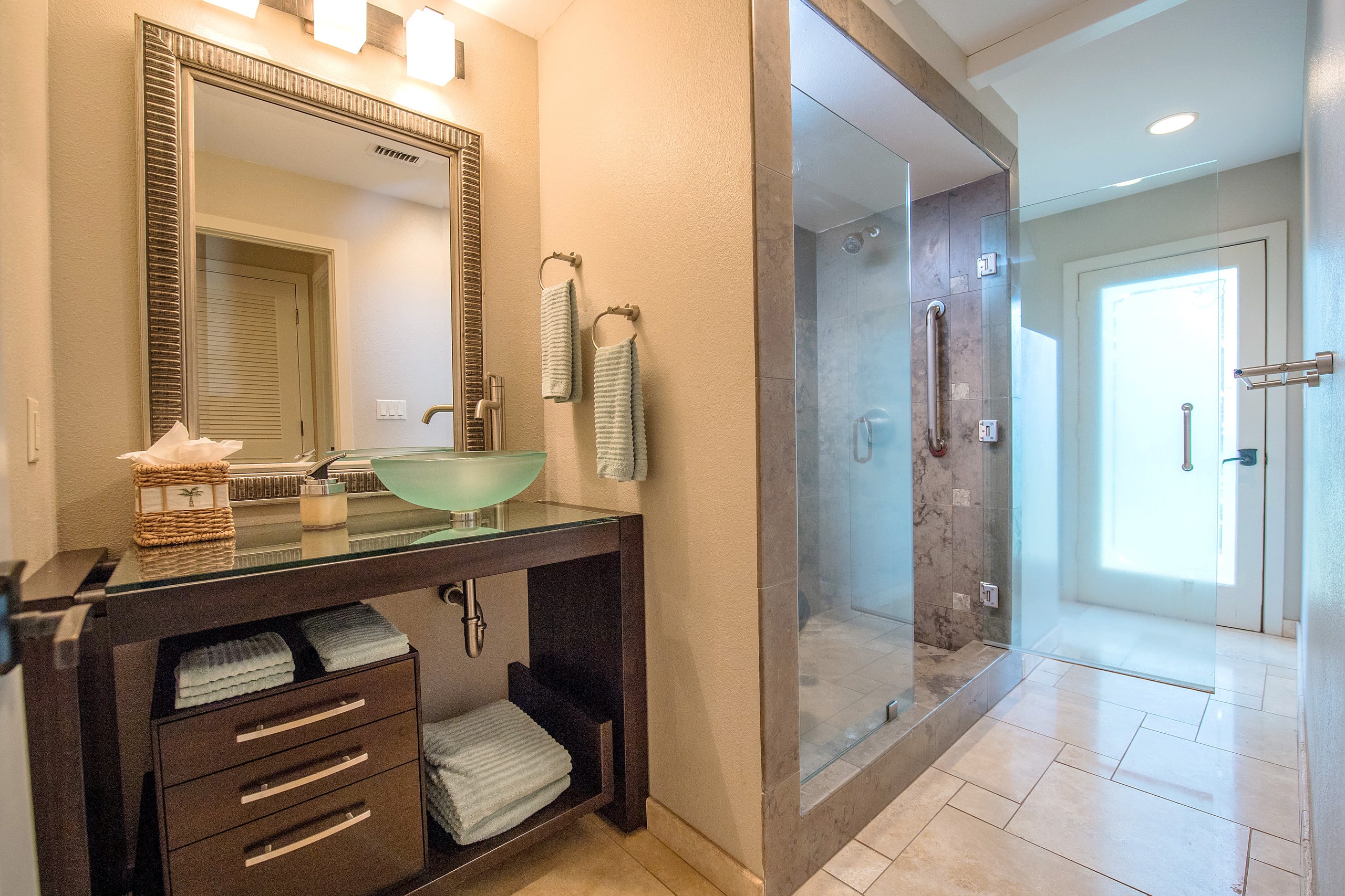 Home in Lahaina · ★4.91 · 4 bedrooms · 5 beds · 4 baths - Image 21