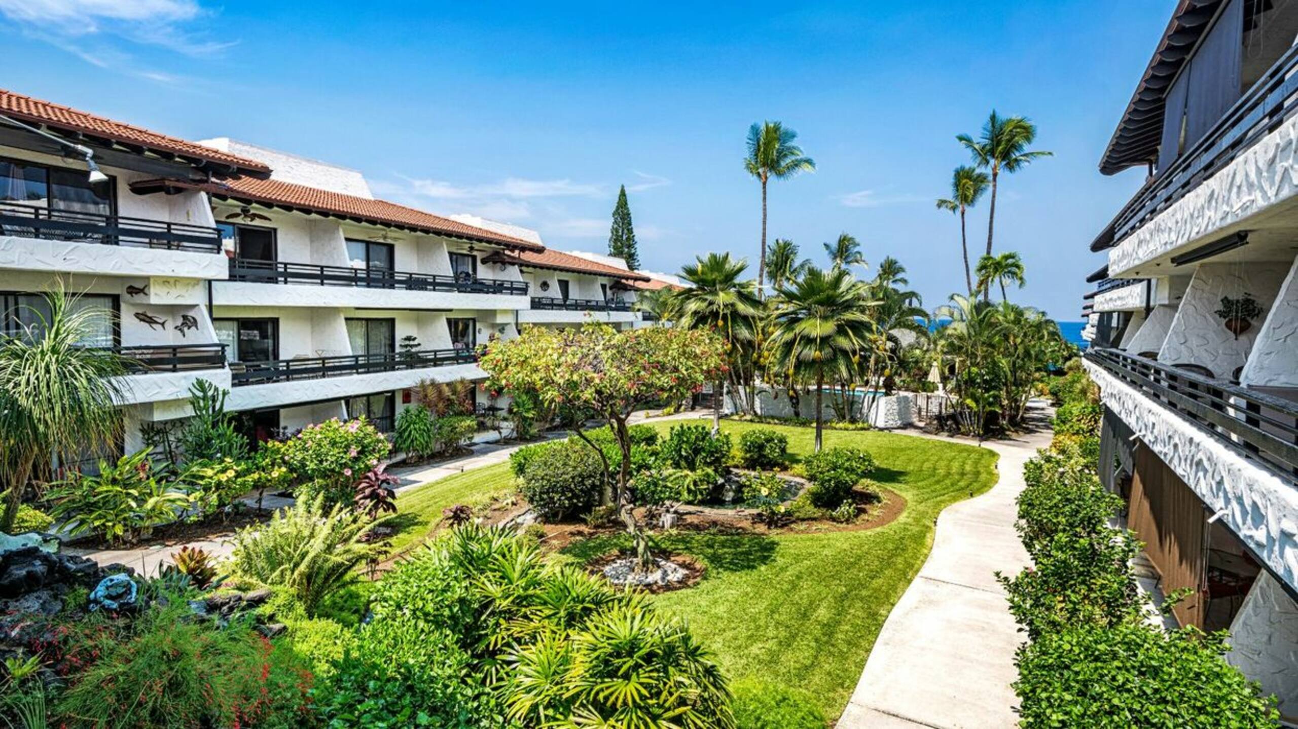 Condo in Kailua-Kona · ★4.0 · 1 bedroom · 2 beds · 1 bath - Image 19