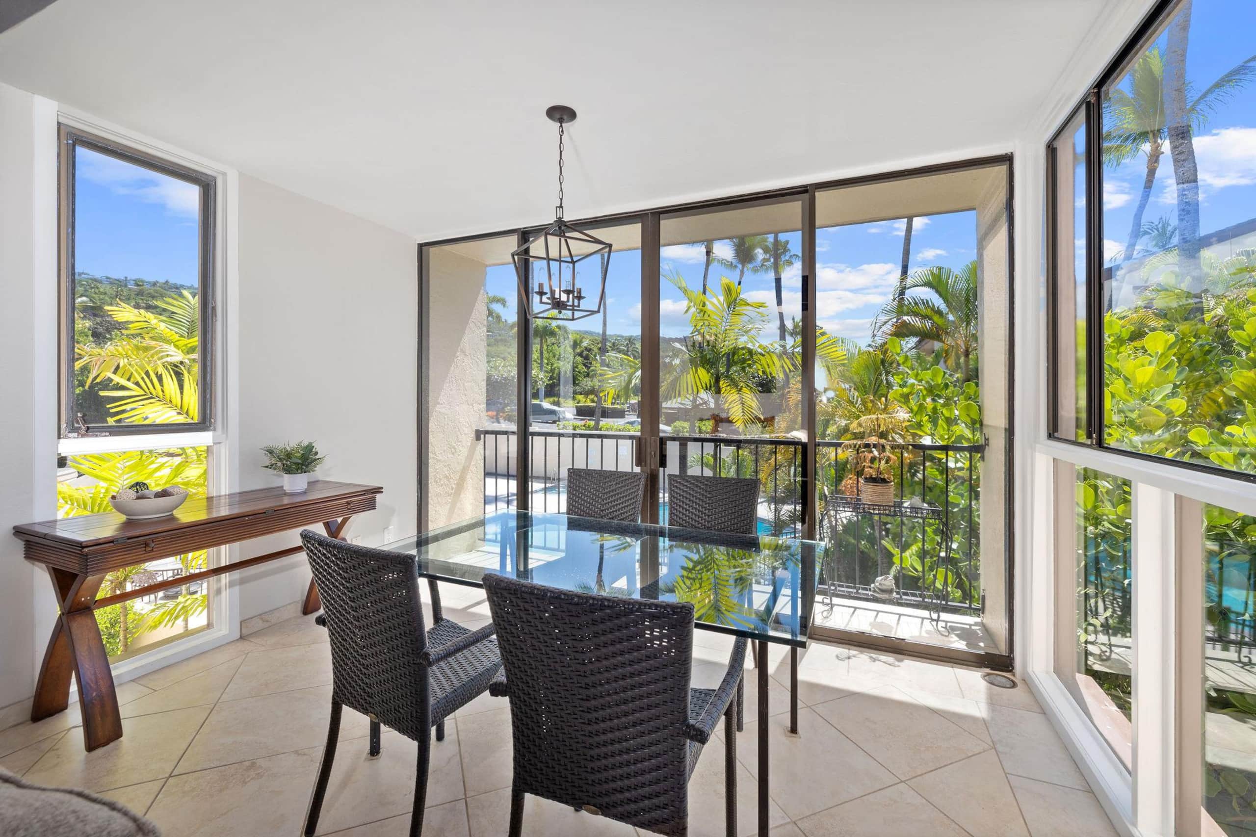 Condo in Kailua-Kona · ★4.67 · 3 bedrooms · 4 beds · 2 private baths - Image 30