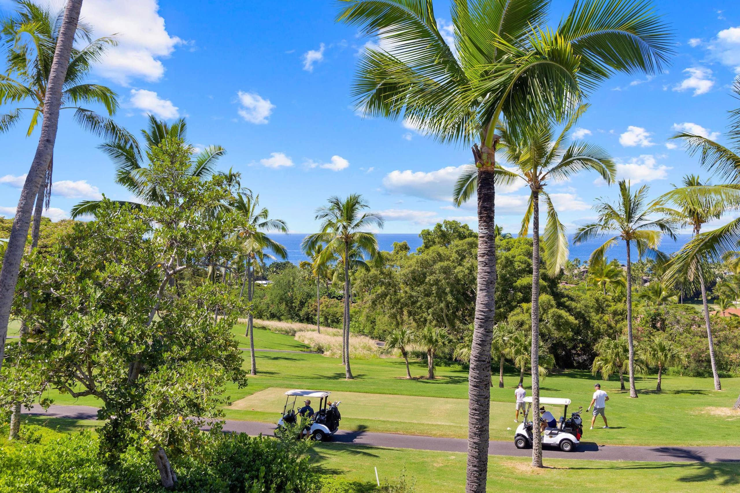 Condo in Kailua-Kona · ★4.67 · 3 bedrooms · 4 beds · 2 private baths - Image 58