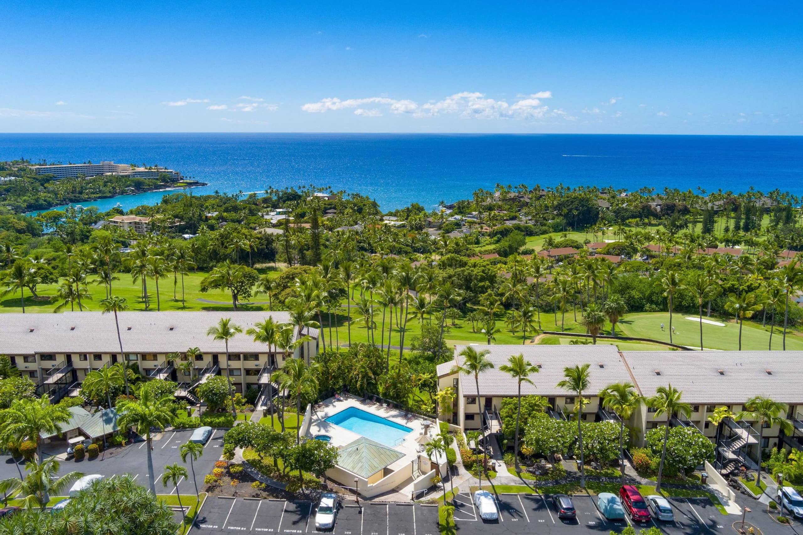Condo in Kailua-Kona · ★4.67 · 3 bedrooms · 4 beds · 2 private baths - Image 56