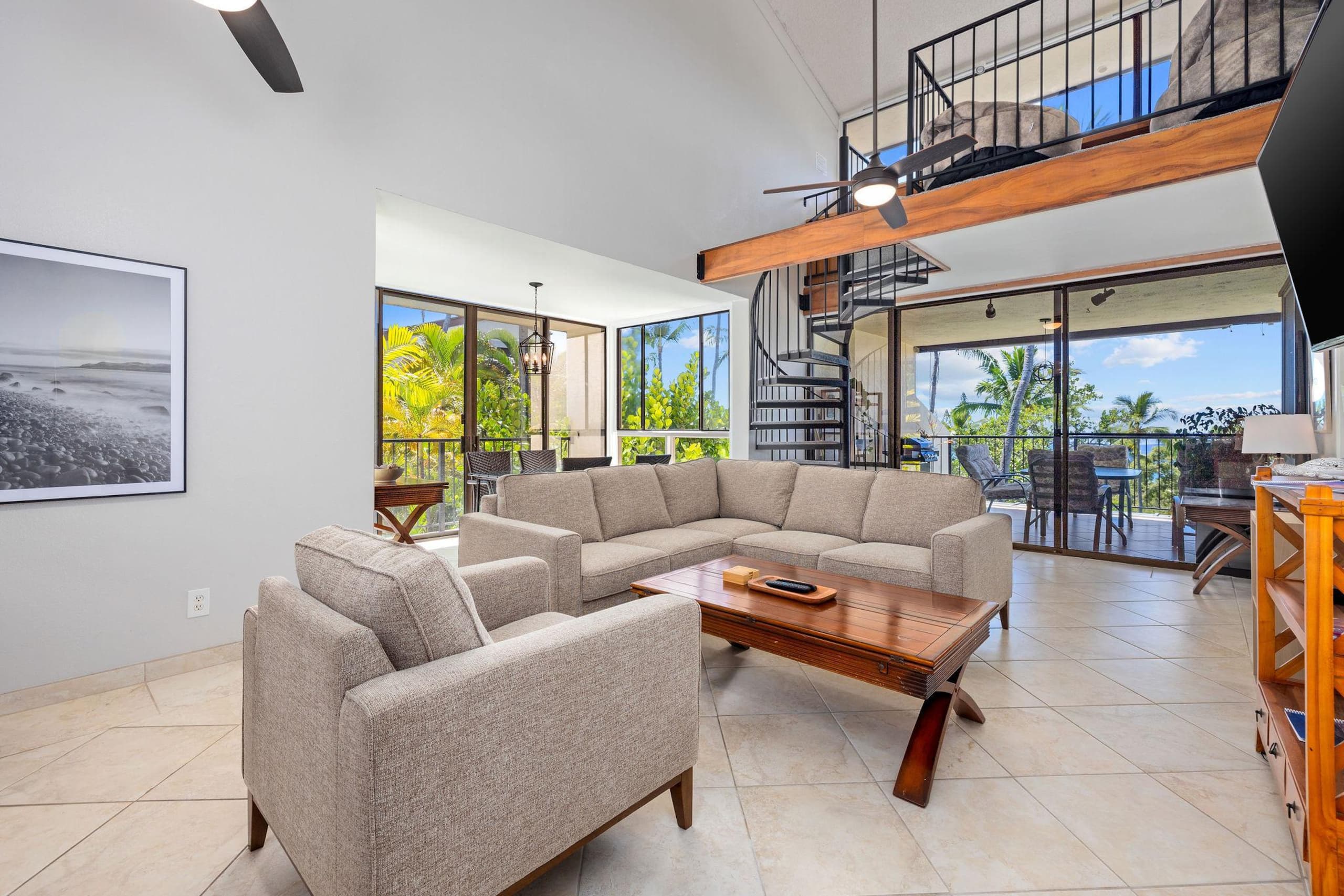 Condo in Kailua-Kona · ★4.67 · 3 bedrooms · 4 beds · 2 private baths - Image 16