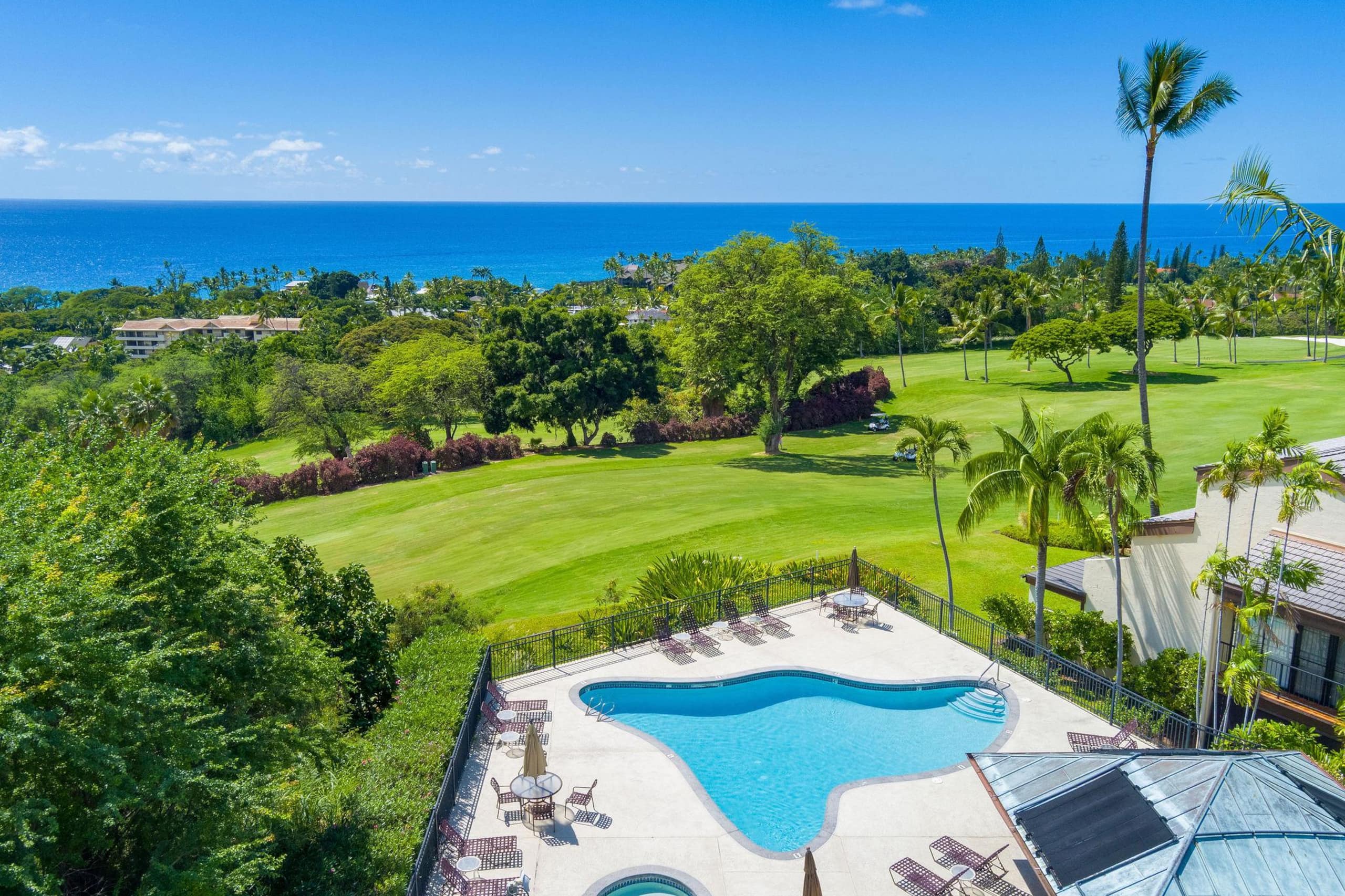 Condo in Kailua-Kona · ★4.67 · 3 bedrooms · 4 beds · 2 private baths - Image 36