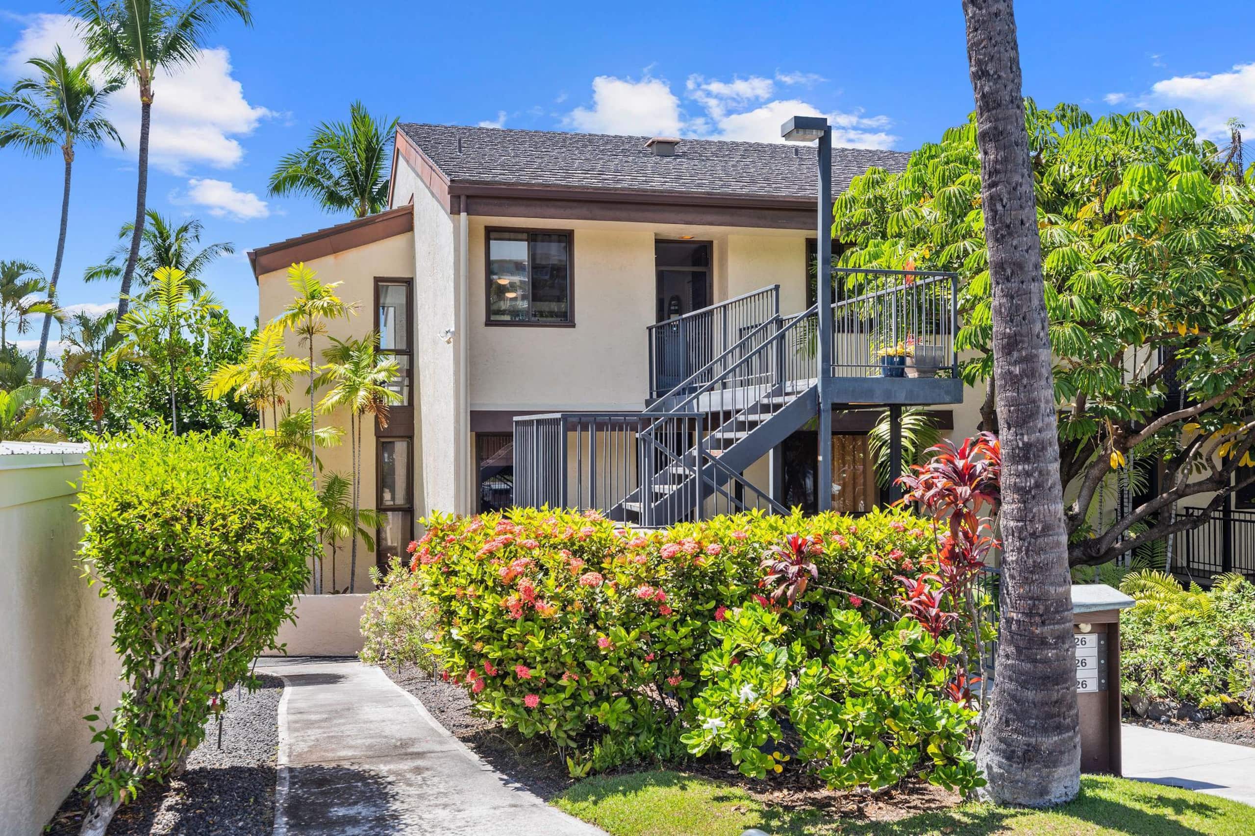 Condo in Kailua-Kona · ★4.67 · 3 bedrooms · 4 beds · 2 private baths - Image 57