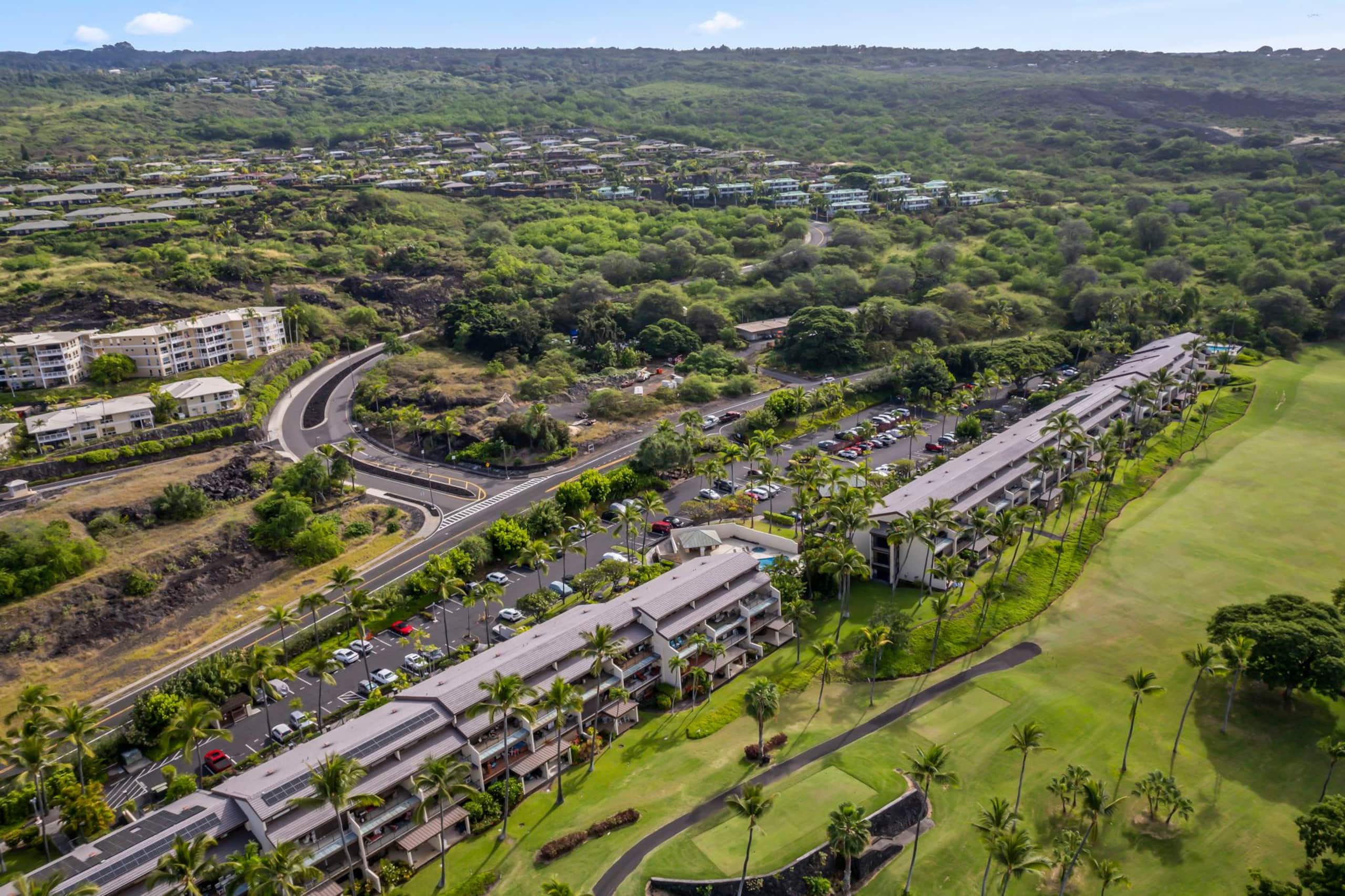 Condo in Kailua-Kona · ★4.67 · 3 bedrooms · 4 beds · 2 private baths - Image 53